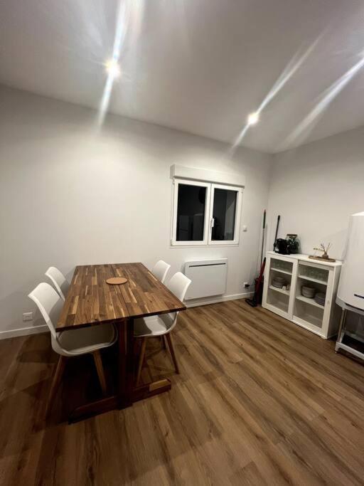 Jolie Maison Avec Courette Bourges Exteriér fotografie